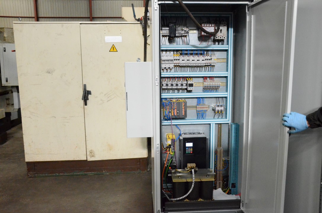 Usado ESTARTA 322 CNC Rectificadoras sin centros #4433