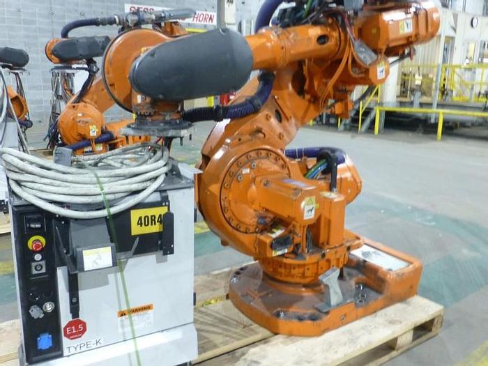 Used ABB IRB 7600 340/2.8 ROBOT WITH IRC5 CONTROLLER