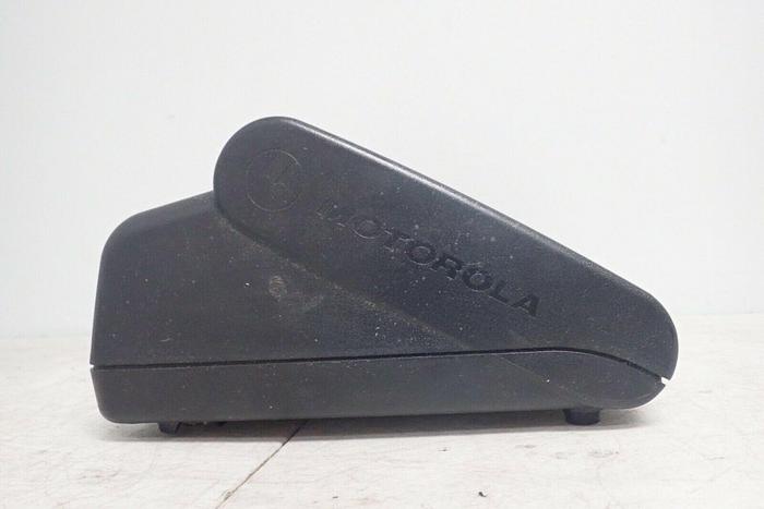 Used Motorola Impress WPLN4121BR 6 Slot Multi-Unit Adaptive Bank Charger