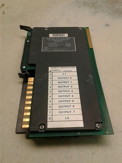 Used ALLEN BRADLEY 1771-OA AC OUTPUT MODULE SERIES B 120V