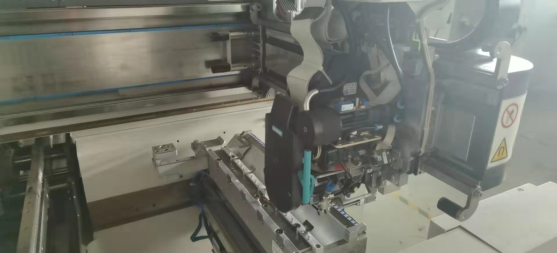 Used 2005 Siemens HF3