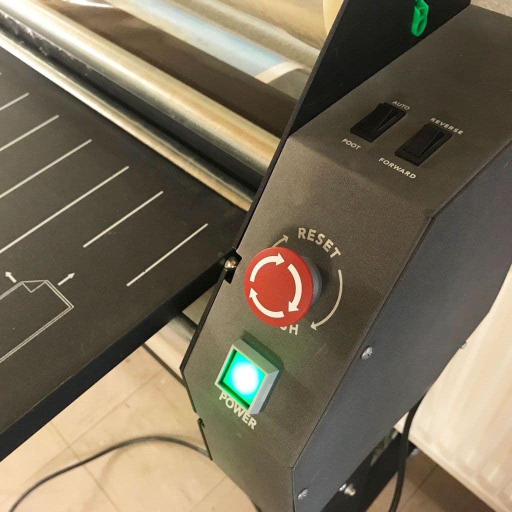 Used Pre-used Xyron Pro 4400 A0 Cold Roll Laminator - Latest Design