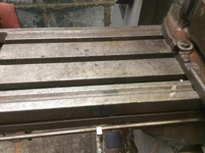 Used 1982 Bridgeport Series 1 Manual Milling Machine.