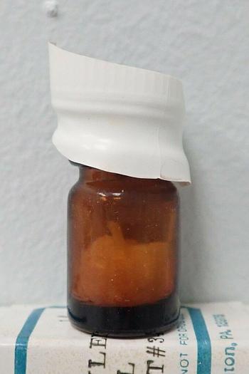 Used Polysciences 16913 Poly(ethylene glycol) 1/g ~ 40% Full