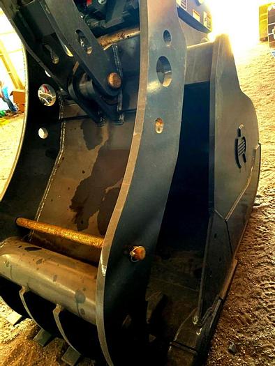 Used John Deere 180G LC w/ Prog Thumb + Hyd Coupler + Long Stick ** Brand New **