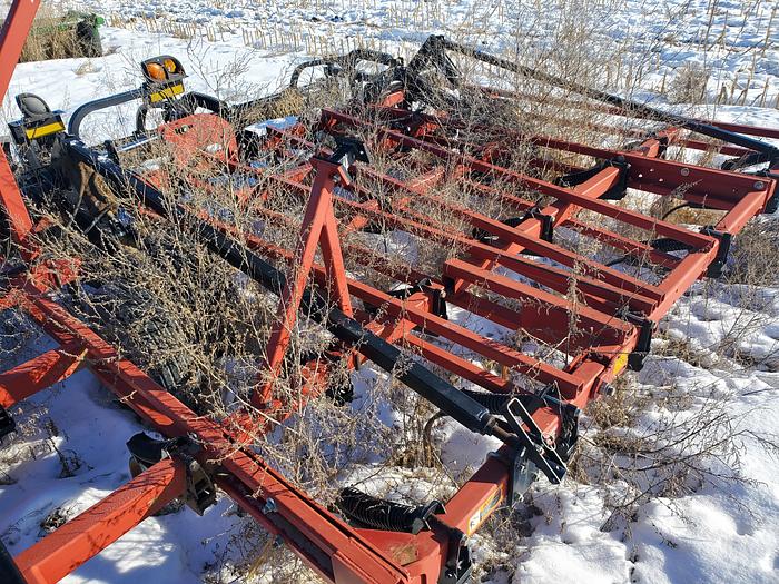 Used 2011 28' Case IH TigerMate 200 Field Cultivator