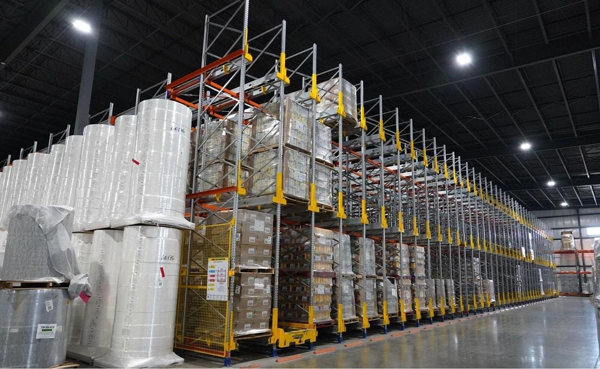 Used SSI SCHAFER AUTOMATIC FIFO PALLET RACKING STORAGE SYSTEM WITH 3 ORBITERS - MFG 2021