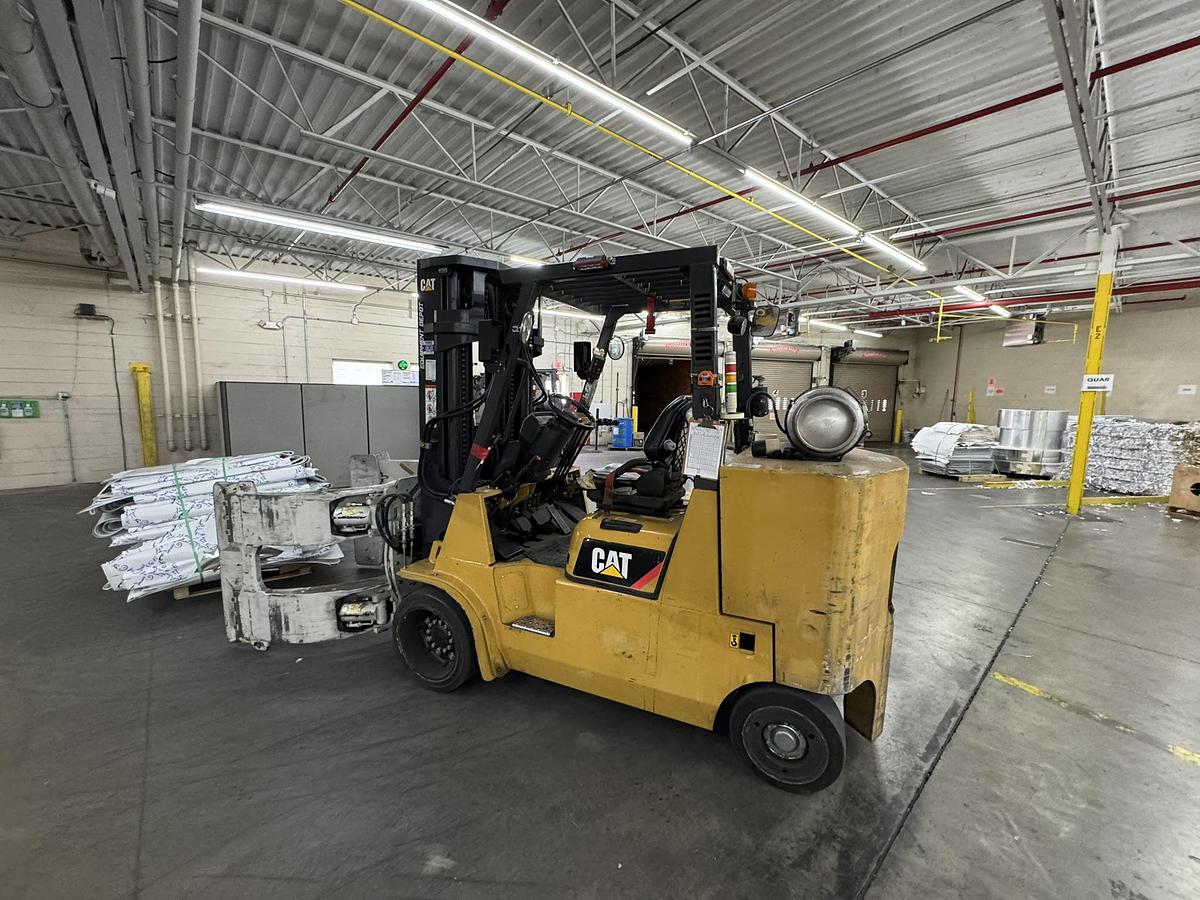 Used CATERPILLAR ROLL CLAMP TRUCK MODEL GC55K6 WITH CASCADE CLAMP