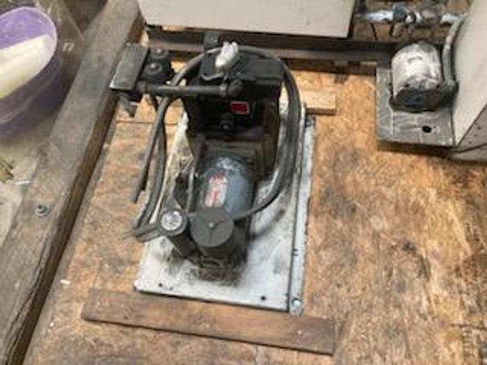 Used WIDE STANFORD MODEL 188 CANTILEVERED DUPLEX SLITTER REWINDER