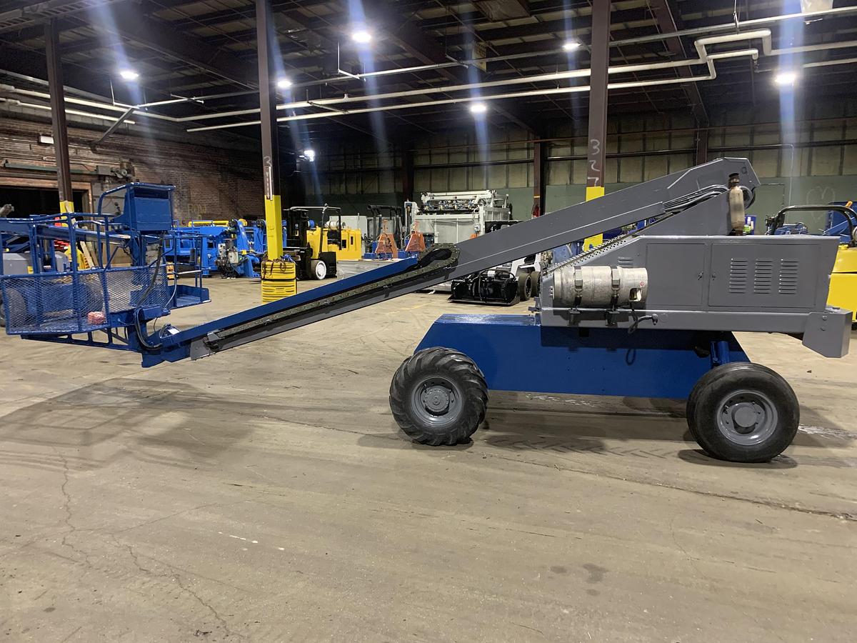 Used SNORKOL BOOM LIFT