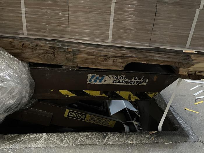 Used SOUTHWORTH LIFT TABLE 4000 POUND CAPACITY