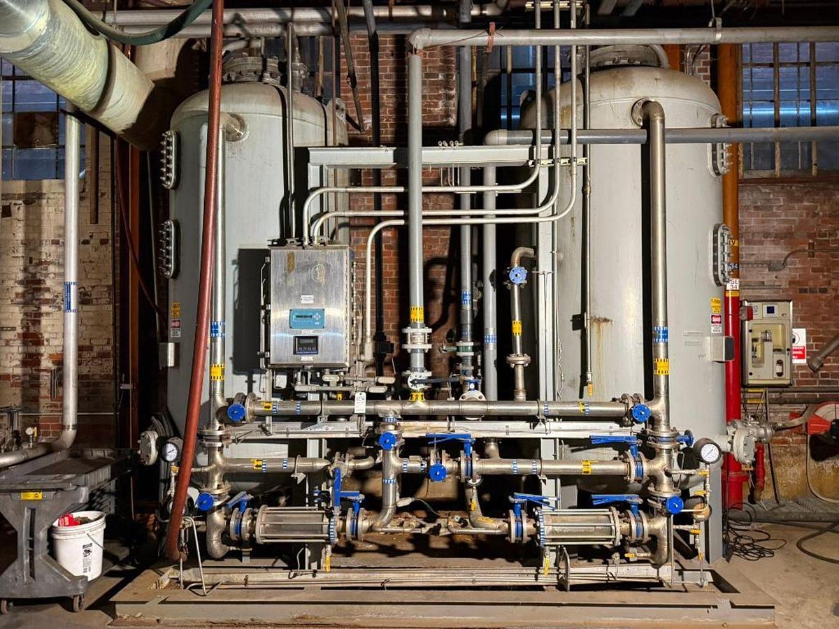 Used H-O-H SYSTMES, INC DEMINIERALIZER STATION WITH TWO 11,300 GALLON TANKS