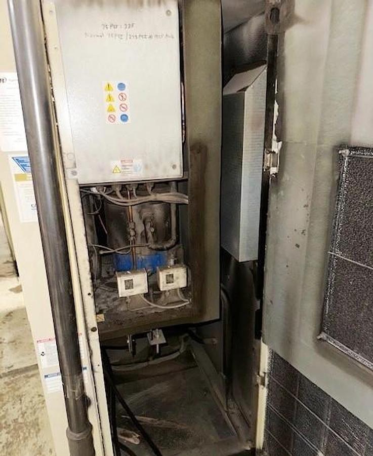 Used 50HP INGERSOLL RAND "NIRVANA VSD" VARIABLE SPEED COMPRESSOR MODEL R37NE-THS
