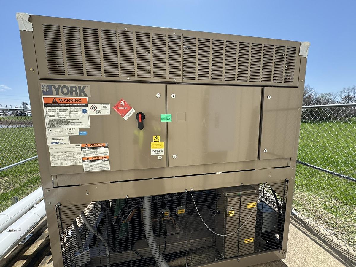Used YORK CHILLER 