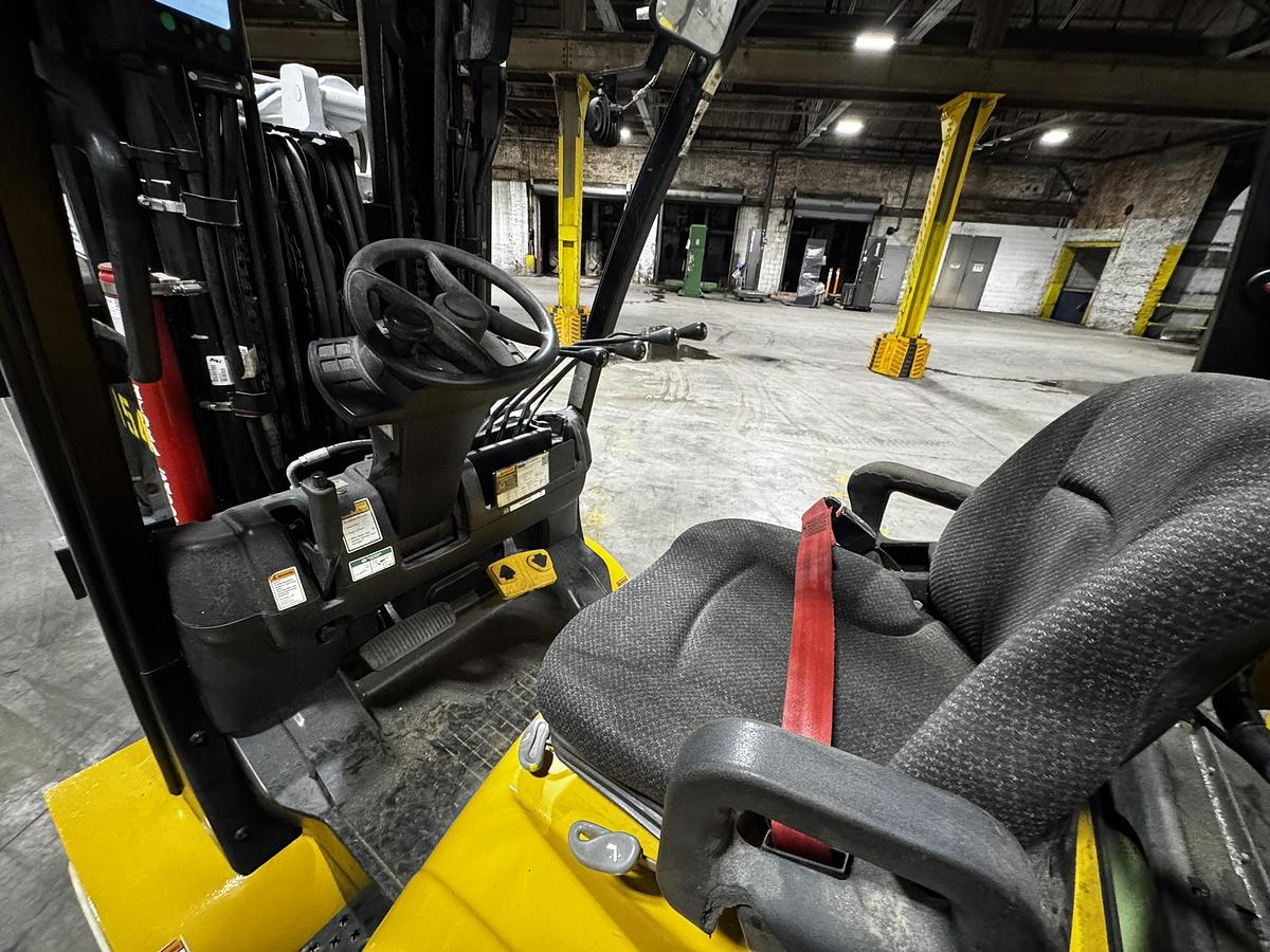 Used 12,000 LB. YALE MDL GLC120VX LH92"/RH185" WITH 72" CASCADE PAPER ROLL CLAMP MANUFACTURED 2019