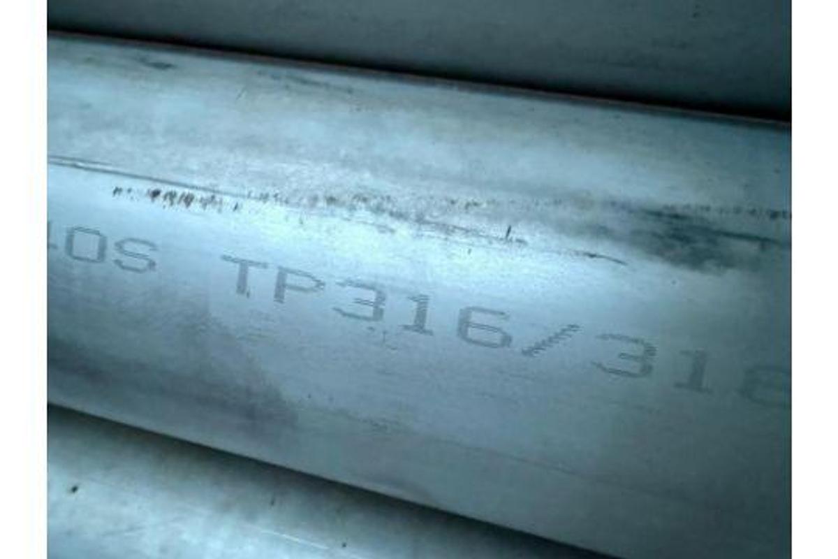 Used LARGE AMOUNT OF CAST, STAINLESS STEEL, ALUMINUM, GALVINIZED AND PVC PIPES