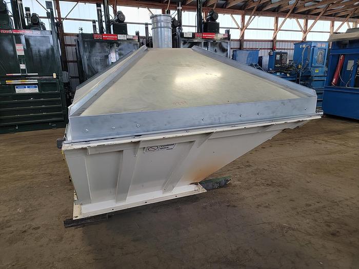 Used 2008 VECOPLAN RG 52 / 100 SINGLE SHAFT SHREDDER 100HP with Discharge Conveyor and High Dump