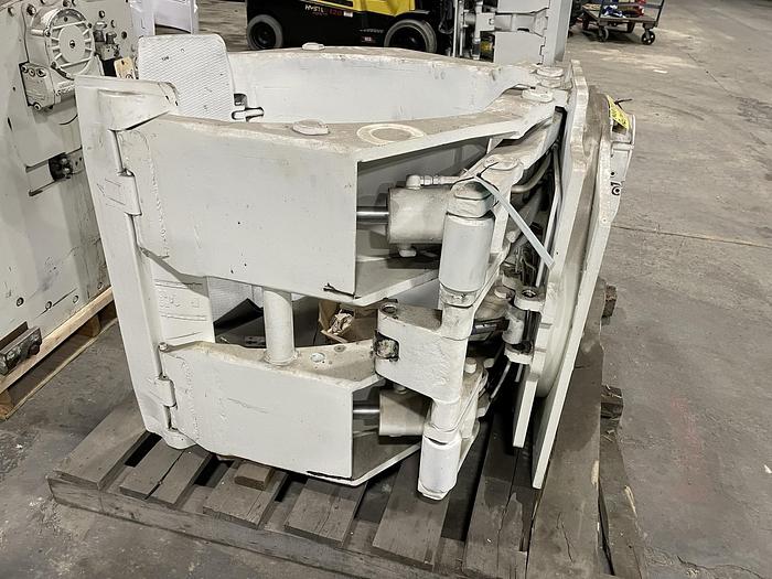 Used 60" CASCADE 77F-RC PAPER ROLL CLAMP CLASS III/IV