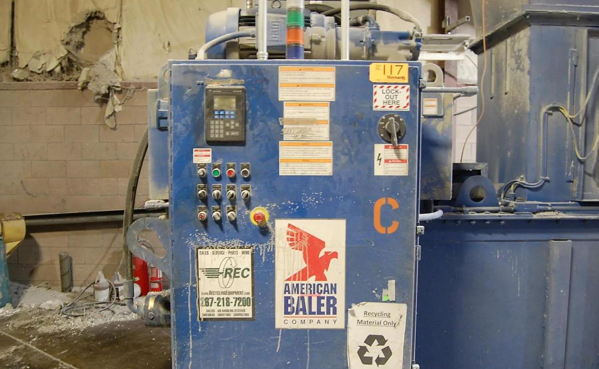 Used 30 HP HORIZONTAL AUTO TIE AMERICAN BALER MODEL PAC4029E-730