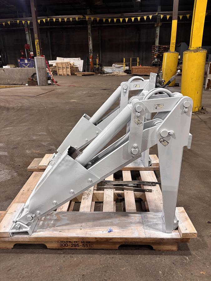 Used CASCADE CLASS III CLAMP DOWN ATTACHMENT