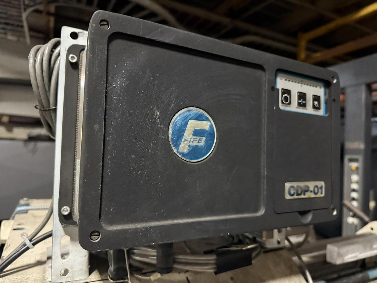 Used 32" WIDE STANFORD MAN ROLAND MODEL 152 FW DOCTOR REWINDER