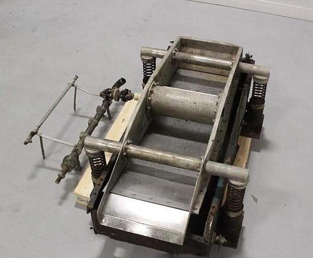 Used 18" X 52" VOITH MODEL 500K VIBRATING SCREEN
