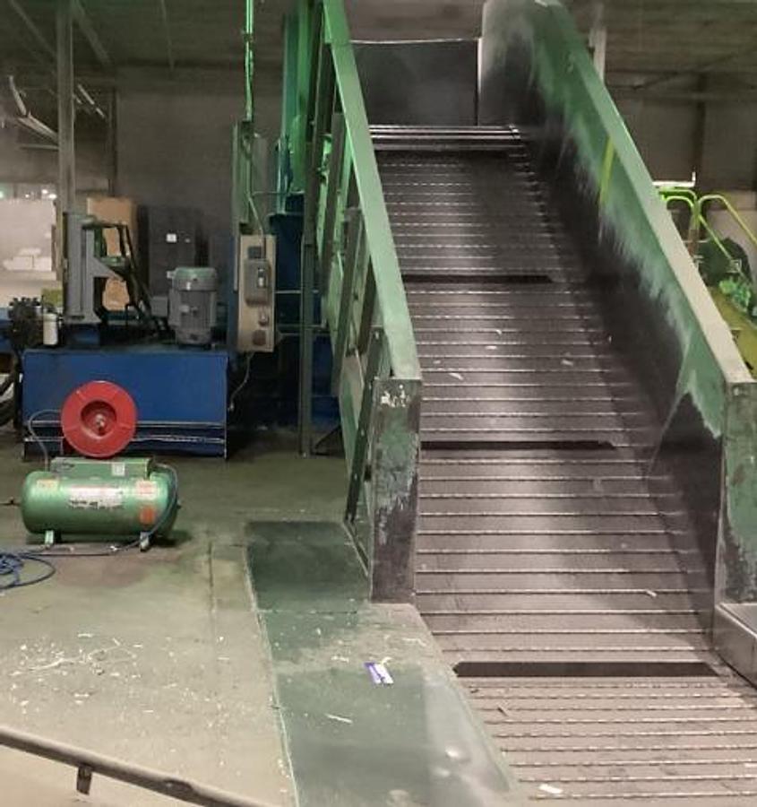 Used EXCEL MODEL 2R10 TWO RAM BALER WITH MAYFRAN CONVEYOR - NEW CYLINDER 2024