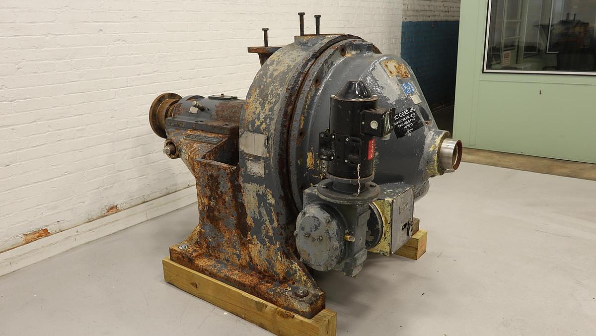 Used BELOIT DD4000 SERIES 26"/30" DISC REFINER