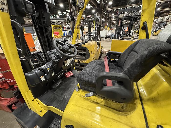 Used 12,000 POUND HYSTER S120FTPRS FORKLIFT WITH PAPER ROLL CLAMP MFG. 2020 LOW MAST