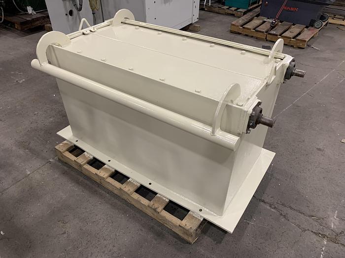 Used SHRED-TECH ST75E DUAL SHAFT SHREDDER WITH TWO 40 HP MOTORS MANUFACTURED 2004