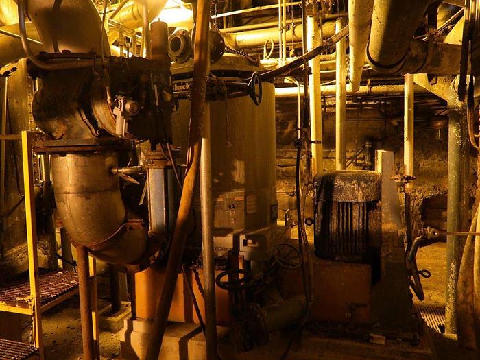 Used BLACK CLAWSON UV-400 PRESSURE SCREEN - PENDING JA