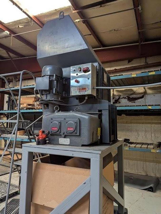 Used SATRIND DUAL SHAFT SHREDDER 20 HP MODEL F615