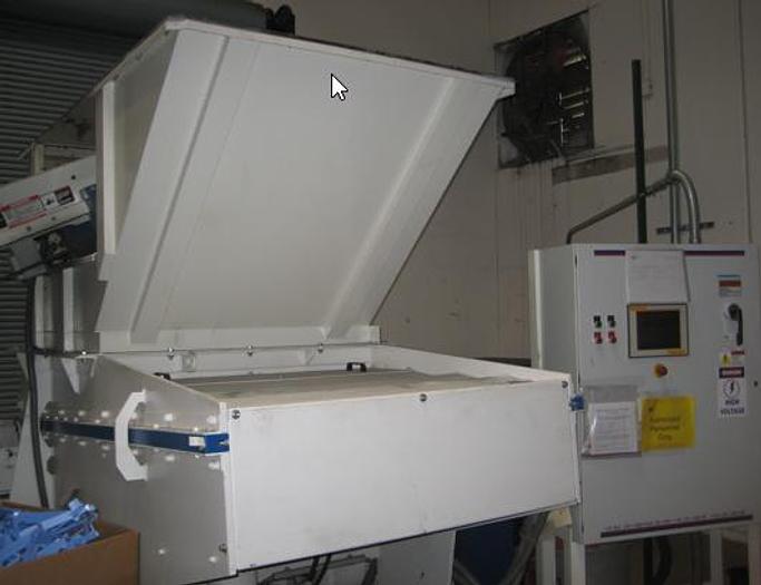 Used VECOPLAN SINGLE SHAFT SHREDDER MODEL RG52 - 500 HOURS