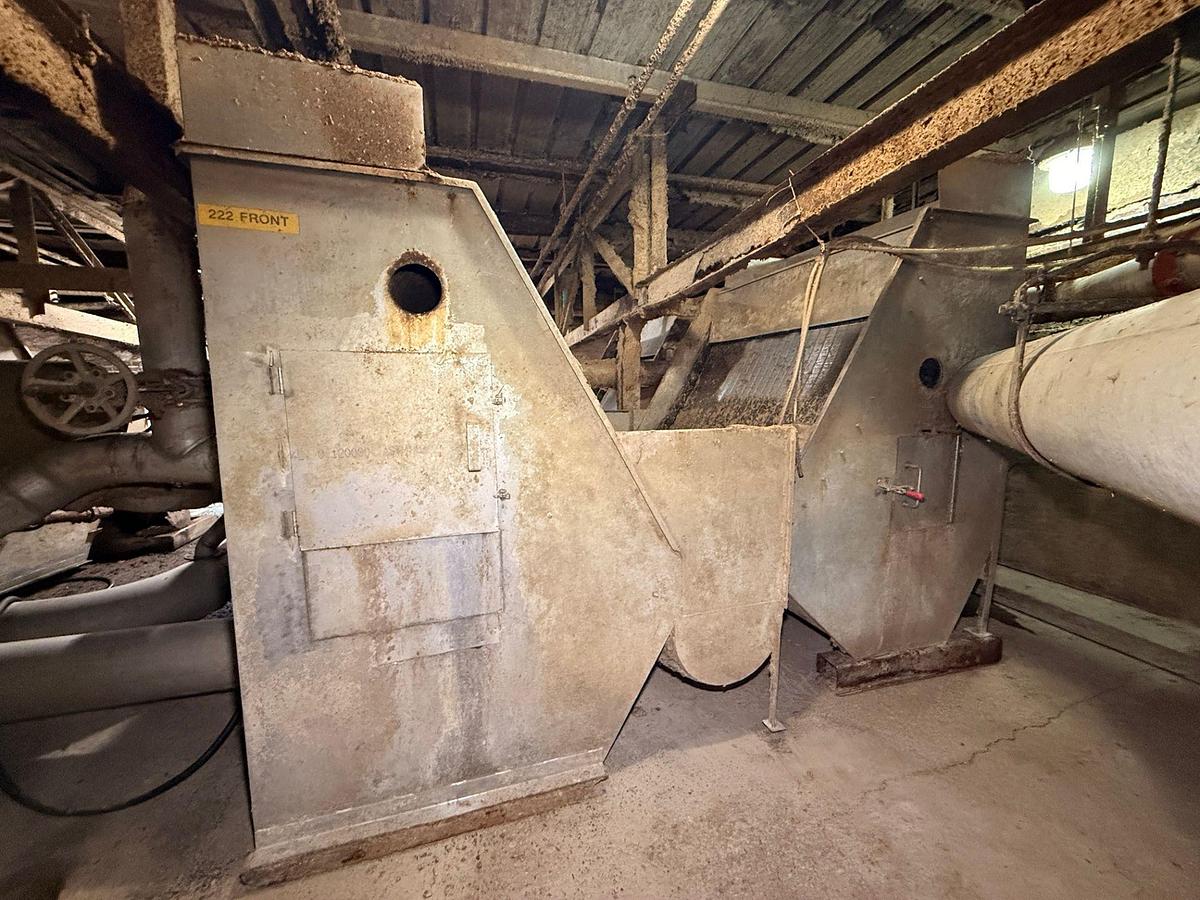 Used 72" WIDE HYCOR HS-72-1 STAINLESS STEEL SIDE HILL SCREEN (FIVE AVAILABLE)