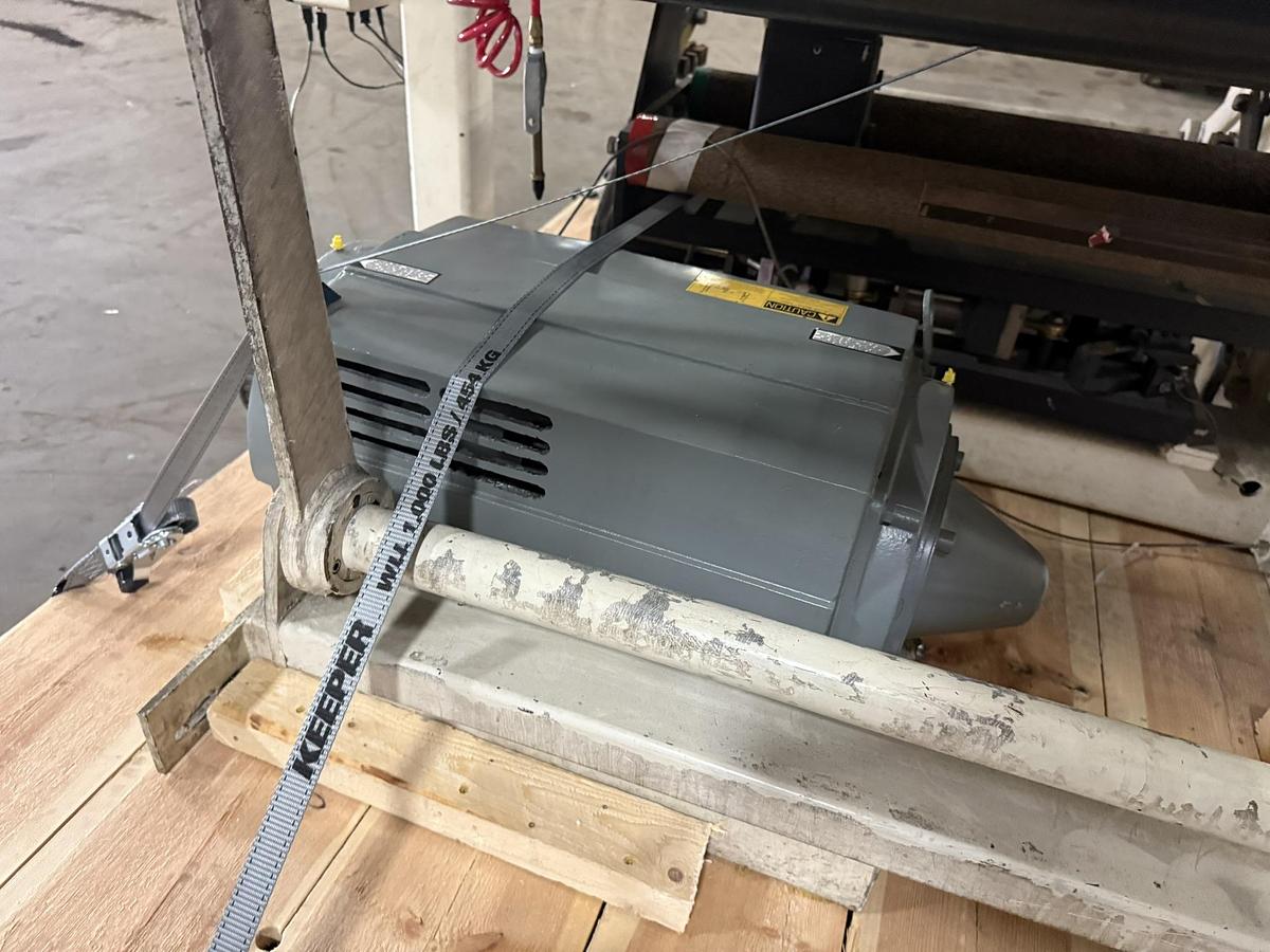 Used 32" WIDE STANFORD MAN ROLAND MODEL 152 FW DOCTOR REWINDER