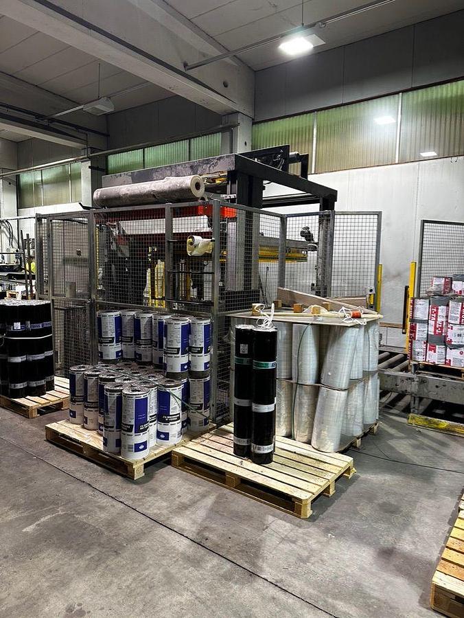 Used SIGNODE (HALOILA) OCTOPUS 1600 BTS PALLET WRAPPING LINE