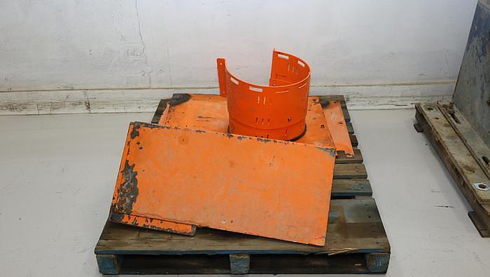 Used BLACK CLAWSON MODEL UV300 PRESSURE SCREEN SS 150HP