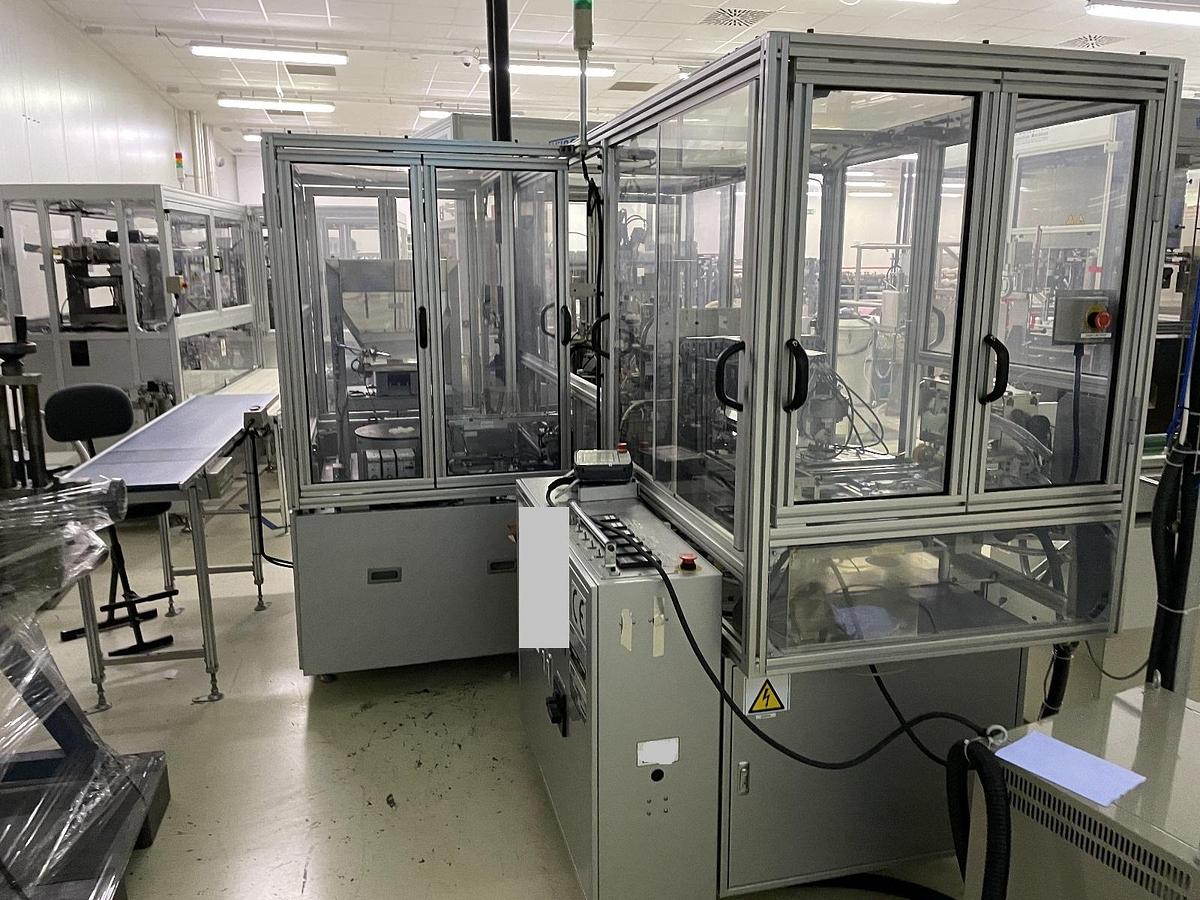 Used TOTANI BH60DLLLS POUCH MACHINE MACHINE WITH MODEL ST34 SPOUT INSERTER