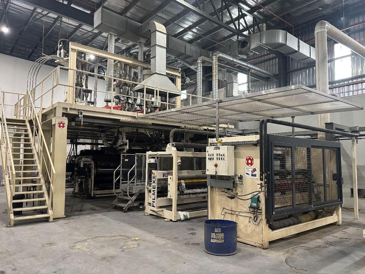 Used 94.5"(2400mm) WIDE WINDMOLLER & HOLSCHER MODEL FILMEX 3 LAYER CAST FILM LINE
