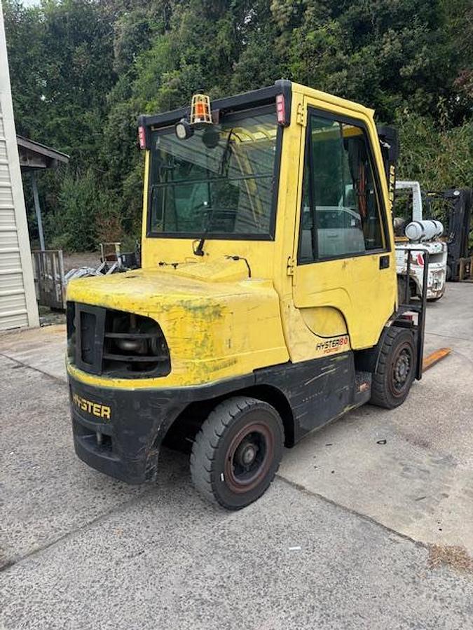 Used 8,000 POUND CAPACITY HYSTER H80 DIESEL FULL CAB WITH 4 WAY HYDRAULICS