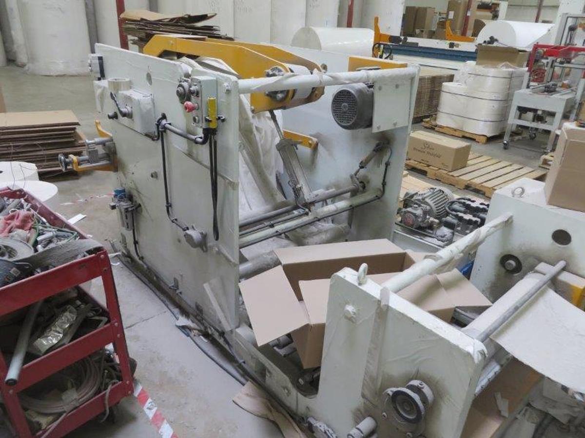 Used 17" OCEAN A-500-2T SERVO DRIVEN 1/8TH AND DOUBLE CROSS DINNER NAPKIN FOLDER