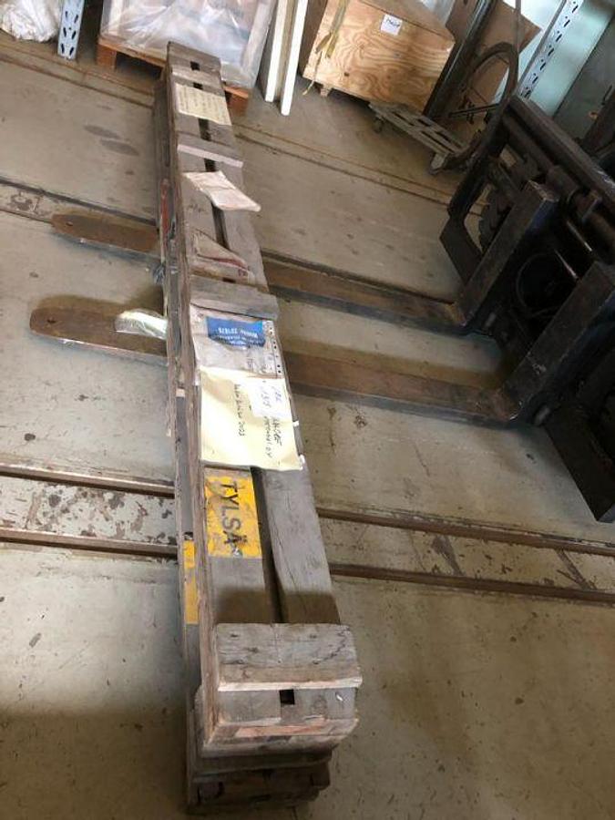 Used 118" (3000mm) WIDE JYLHAVAARA GUILLOTINE ROLL SPLITTER 60" DIAMETER