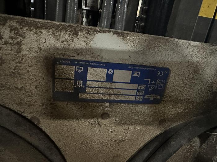 Used 12,000 POUND YALE FORKLIFT MODEL GLC120VXPRS TRIPLE STAGE LOW MAST MANUFACTURED 2019 W/ 72" CLAMP