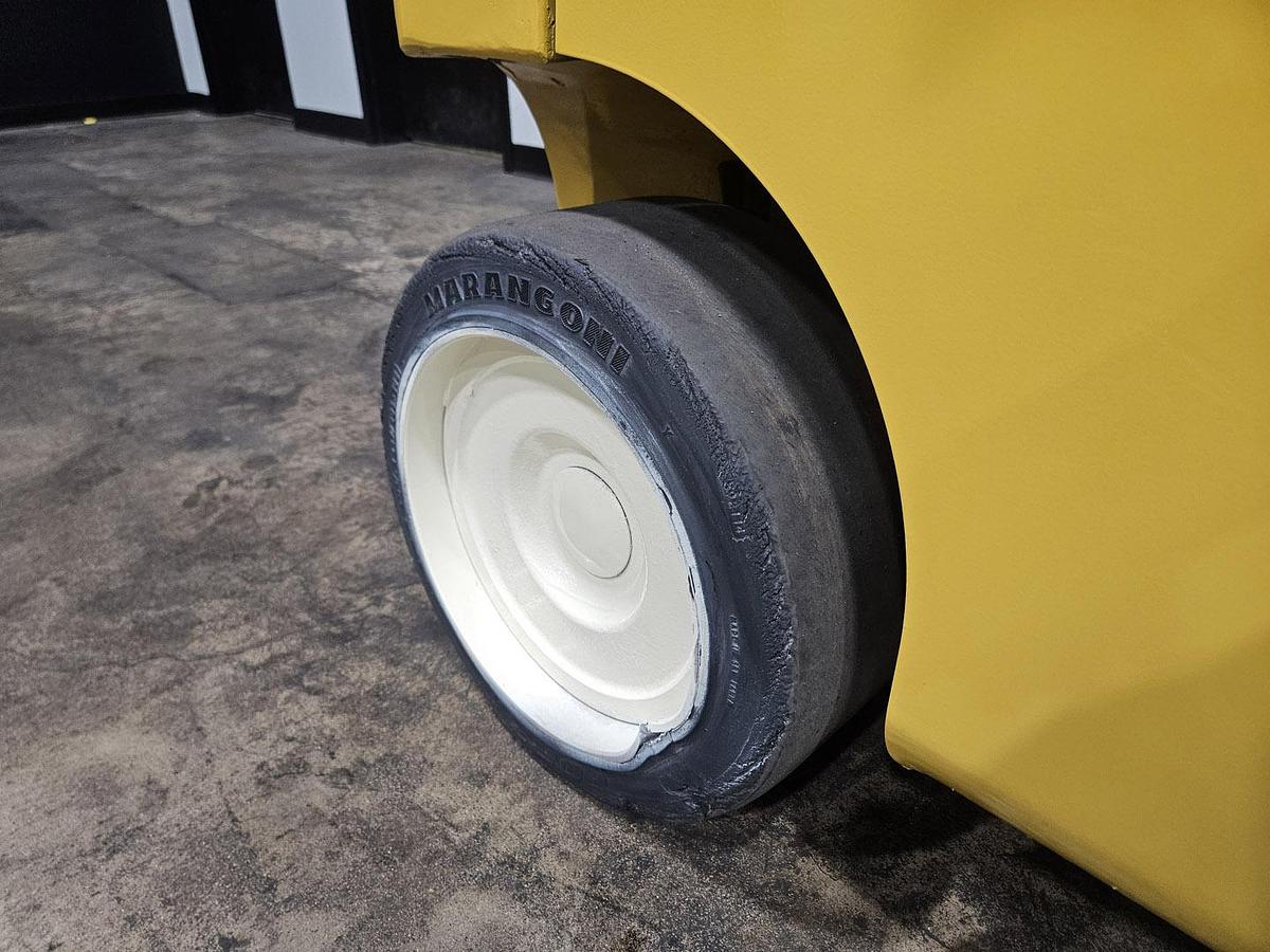 Used 2017 YALE GLC120VX