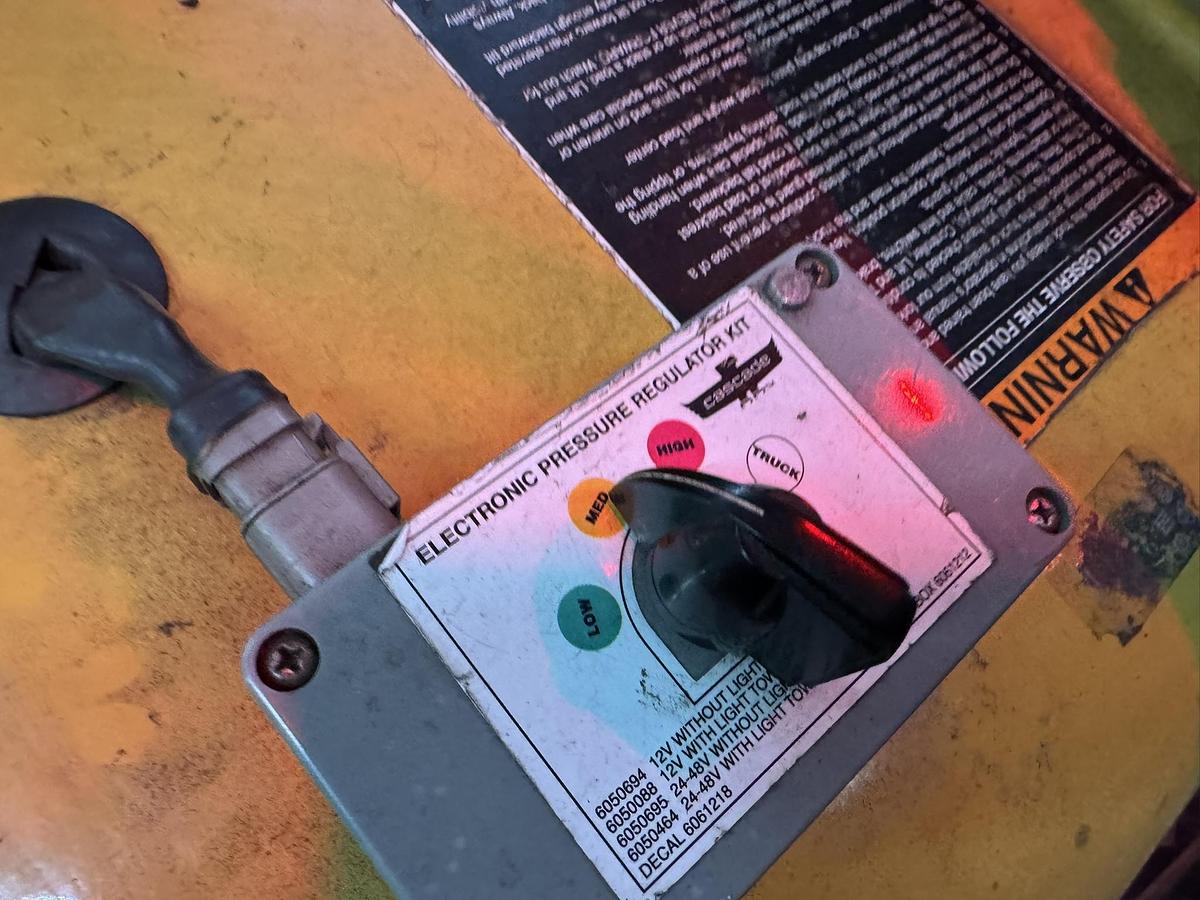 Used CATERPILLAR ROLL CLAMP TRUCK MODEL GC55K6 WITH CASCADE CLAMP