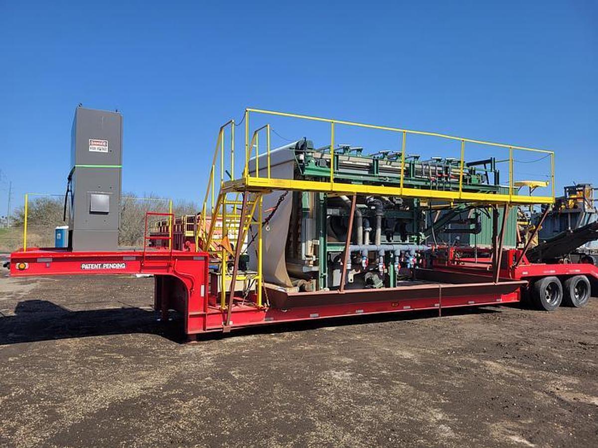 Used ASHBROOK WINKLEPRESS 2.2 METER BELT PRESS  