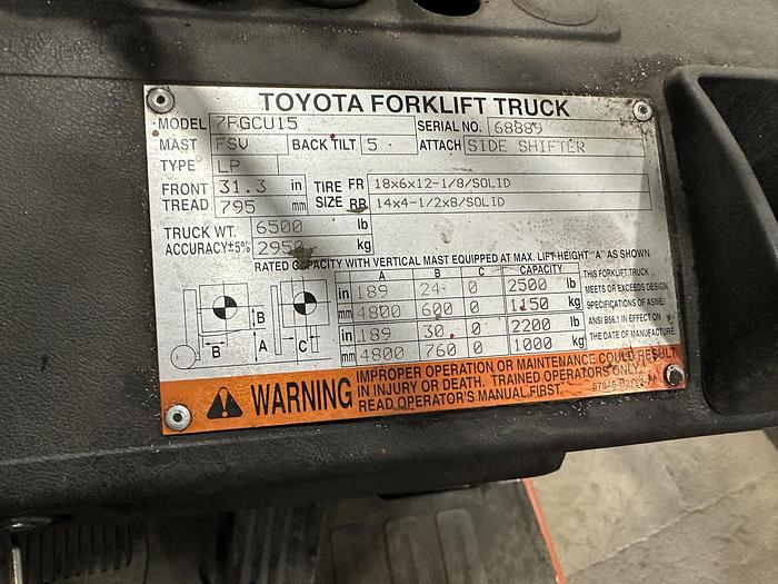 Used TOYOTA 7FGCU15 3000LB CAPACITY FORKLIFT WITH SIDE SHIFT