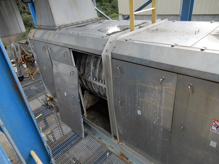 Used FKC SCREW PRESS STAINLESS STEEL MODEL SHX-1200 X 8000L MFG. 2006 PENDING JA 10/30/24