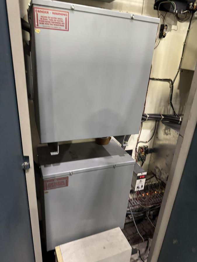 Used 95" WIDE A&F TWO DRUM SLITTER REWINDER - SHAFTLESS 72" DIAMETER REWIND