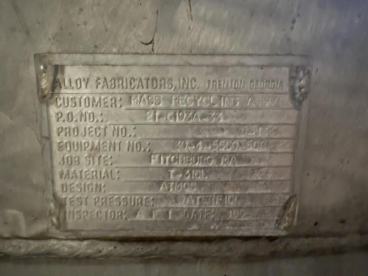 Used STAINLESS SLEEL TANK